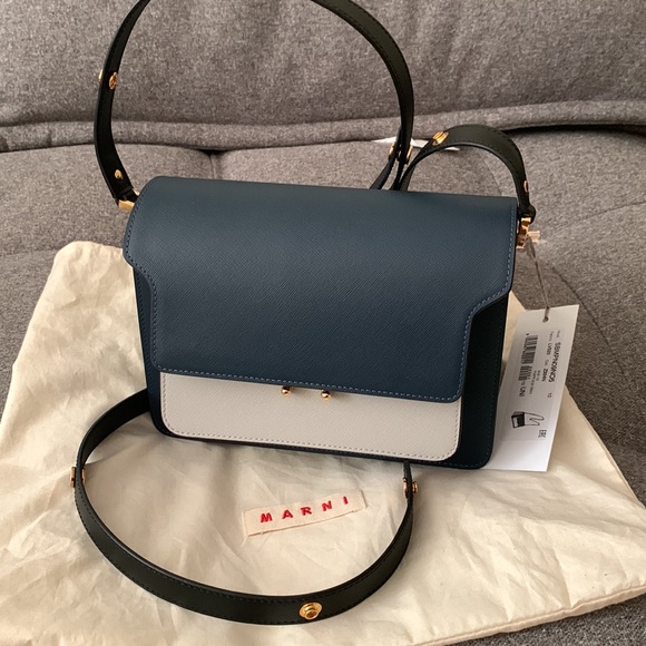 Marni Navy & White Staffiano Medium Trunk Shoulder Bag Made in Italy NWT - Picture 2 of 6